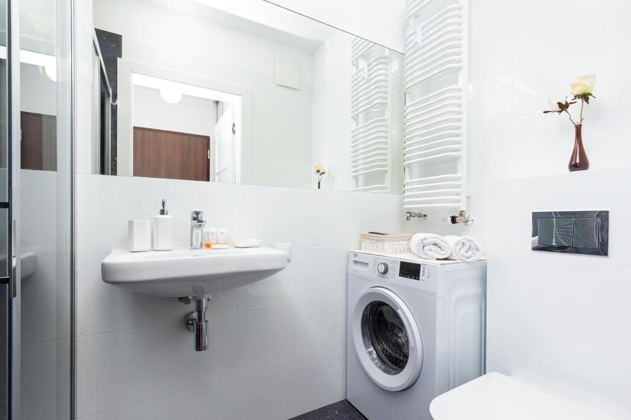 Royal City Center Mennica Residence By Noclegi Renters Warszawa Eksteriør bilde