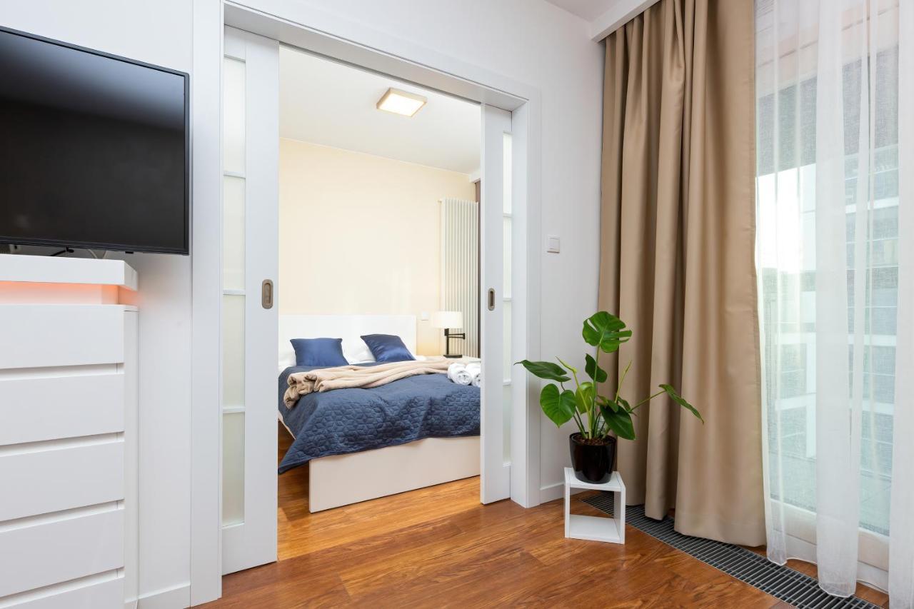 Royal City Center Mennica Residence By Noclegi Renters Warszawa Eksteriør bilde