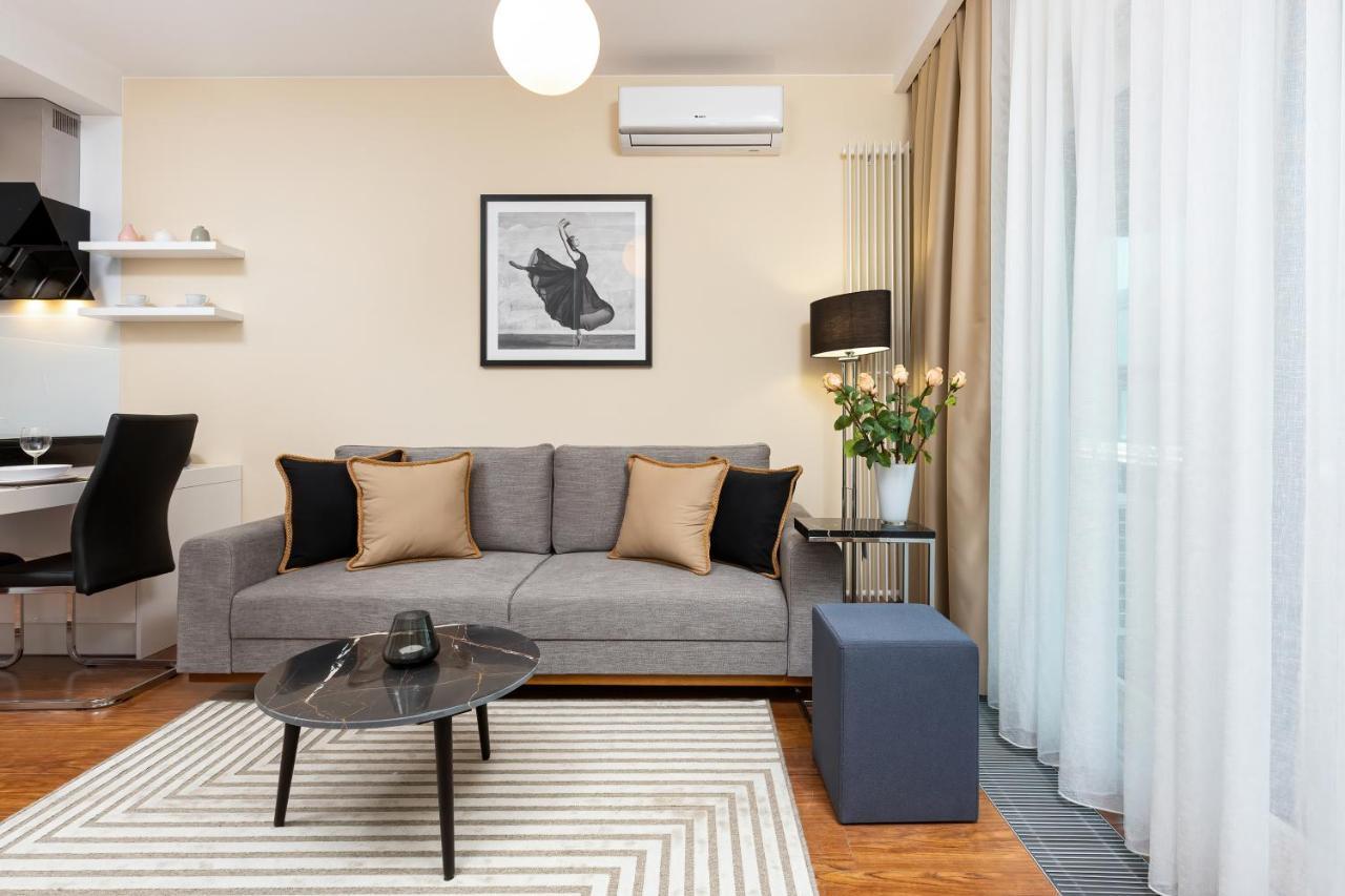 Royal City Center Mennica Residence By Noclegi Renters Warszawa Eksteriør bilde