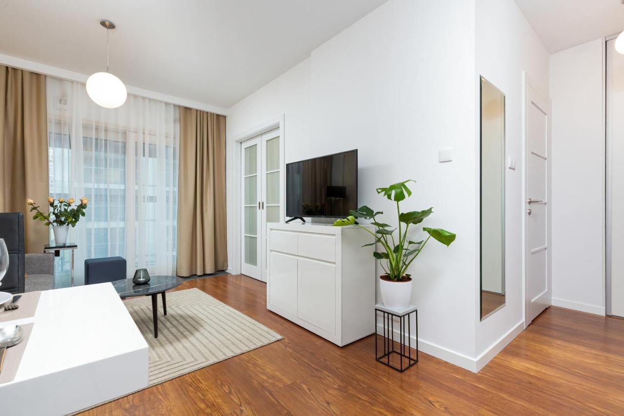 Royal City Center Mennica Residence By Noclegi Renters Warszawa Eksteriør bilde