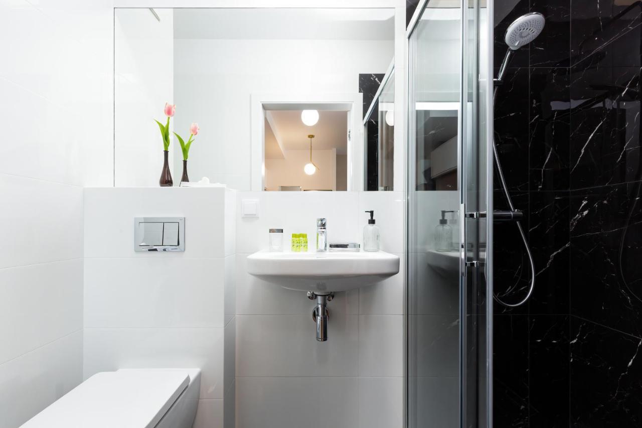 Royal City Center Mennica Residence By Noclegi Renters Warszawa Eksteriør bilde