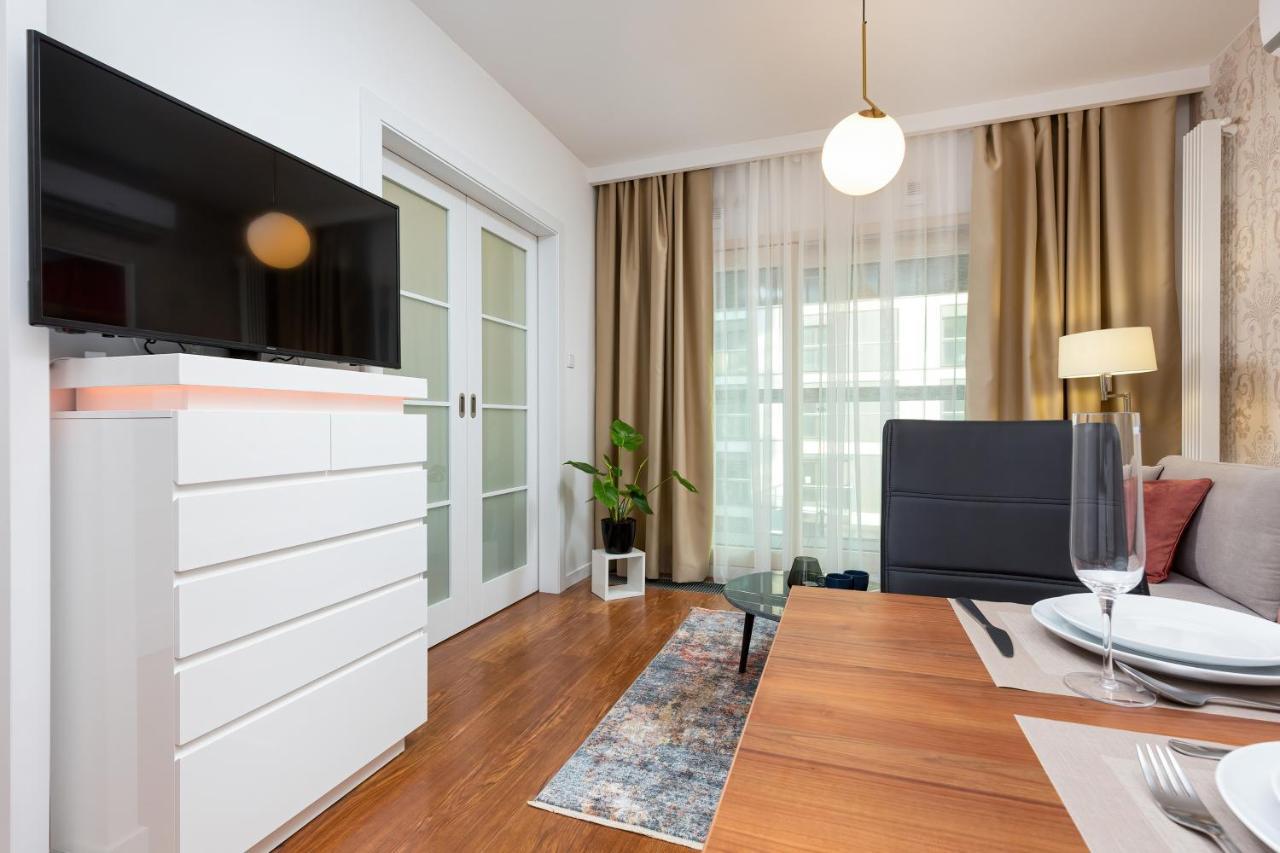 Royal City Center Mennica Residence By Noclegi Renters Warszawa Eksteriør bilde