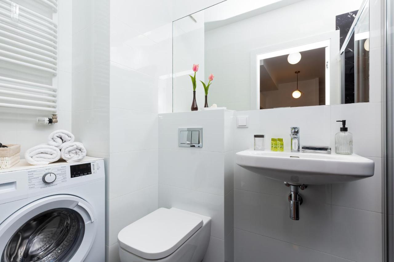 Royal City Center Mennica Residence By Noclegi Renters Warszawa Eksteriør bilde