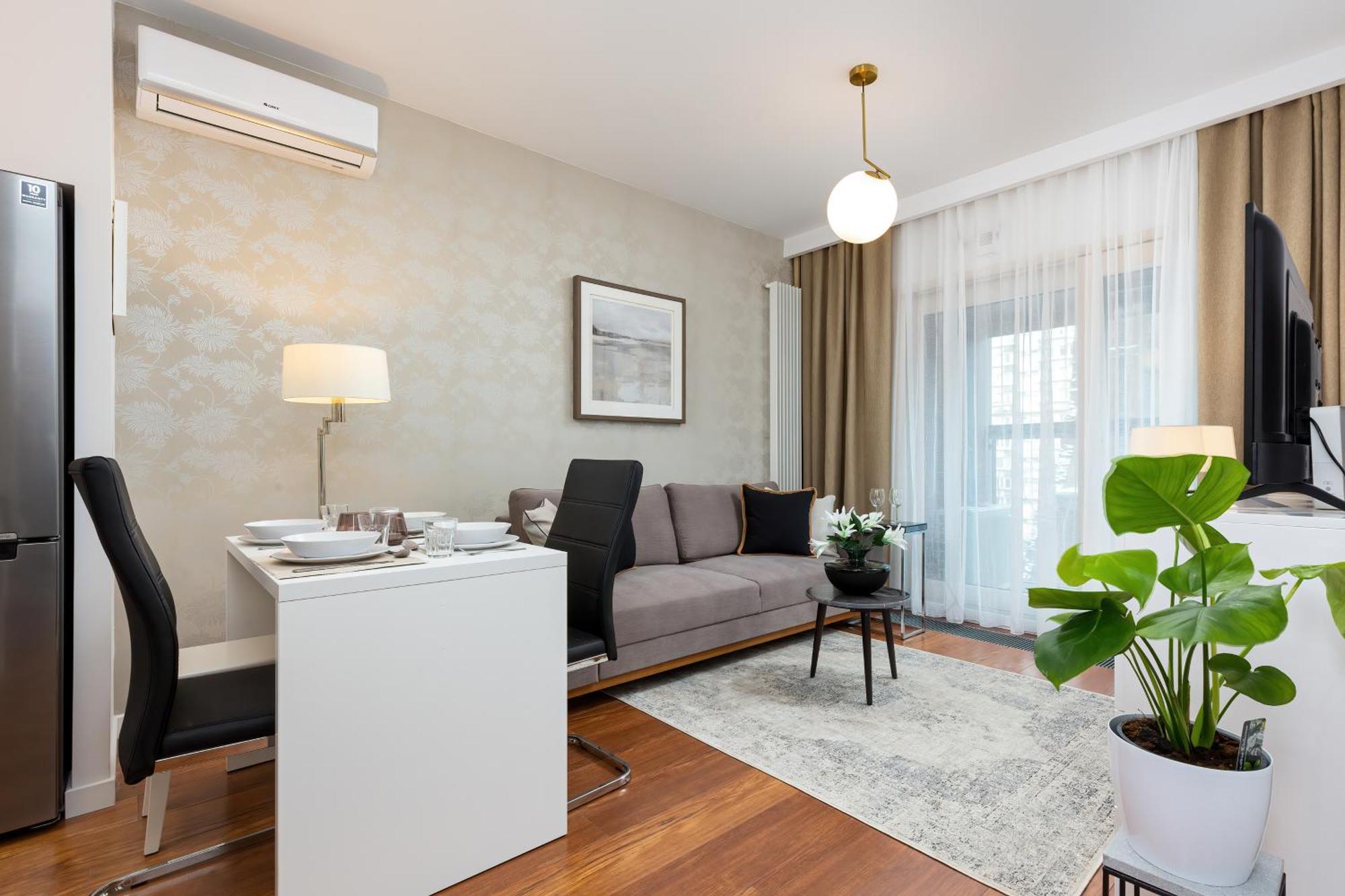 Royal City Center Mennica Residence By Noclegi Renters Warszawa Eksteriør bilde